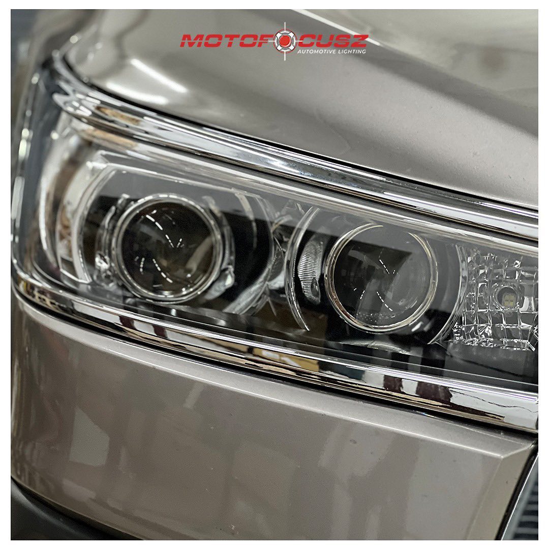 Toyota Innova Crysta gets Hella G5 55w 6000k low beam projectors and 3" Bi-LED with switch back DRL high beam projectors from Motofocusz Best Headlight customisation in Chennai