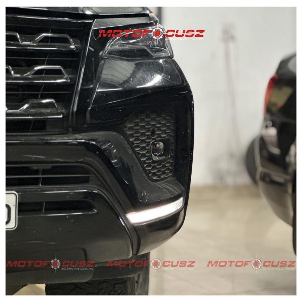 Toyota Fortuner's in for BI-LED fog projectors from Motofocusz Best Headlight customisation in Chennai