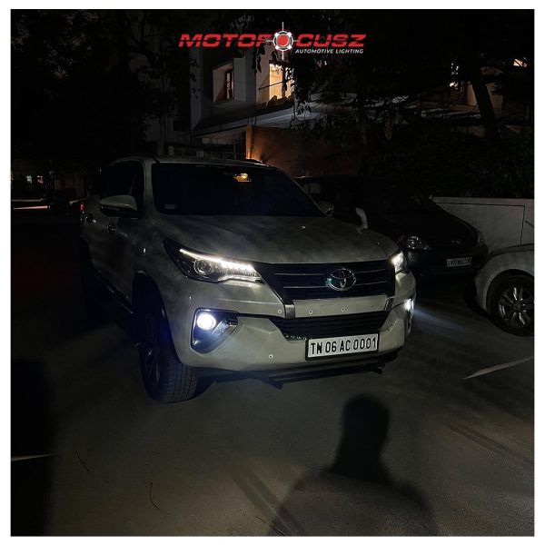 Toyota Fortuner's in for bi-xenon fog projectors from Motofocusz Best Headlight customisation in Chennai