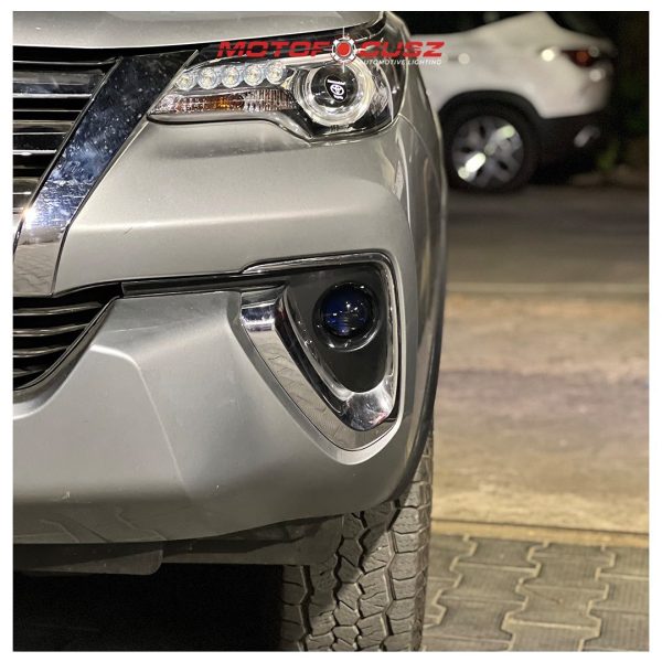 Toyota Fortuner's in for bi-xenon fog projectors from Motofocusz Best Headlight customisation in Chennai